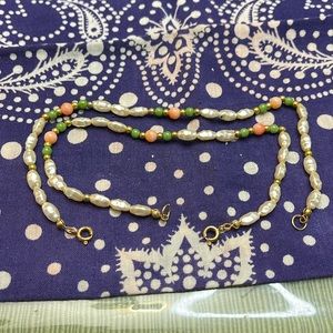 Set of 2 matching Faux fresh water pearl/jade/coral, and gold tone anklets